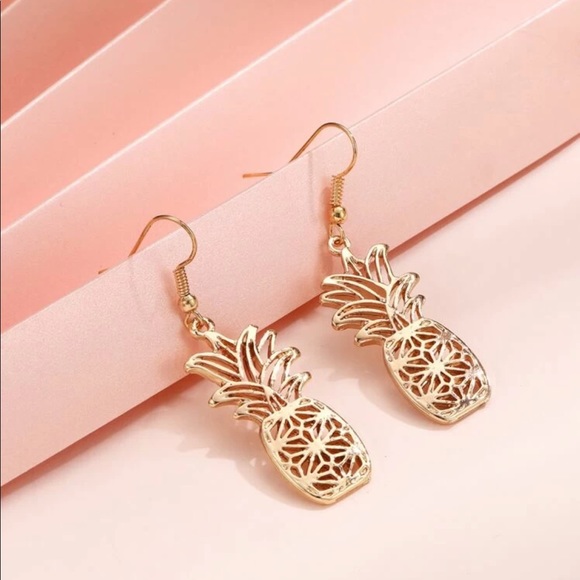 • Emerson • Pineapple Drop Earrings - Picture 2 of 4